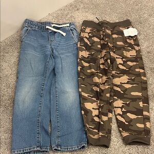 Kids size 6/7 set of 2 pants- Old Navy Blue Denim and Camo Jogger Set
